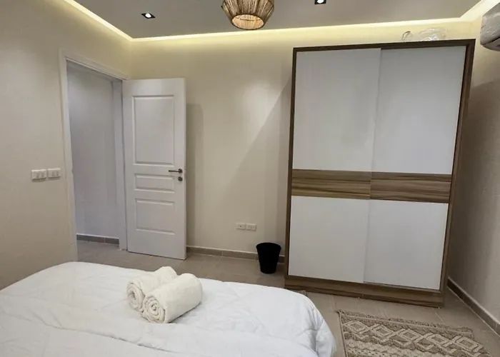 Karma Apartment *